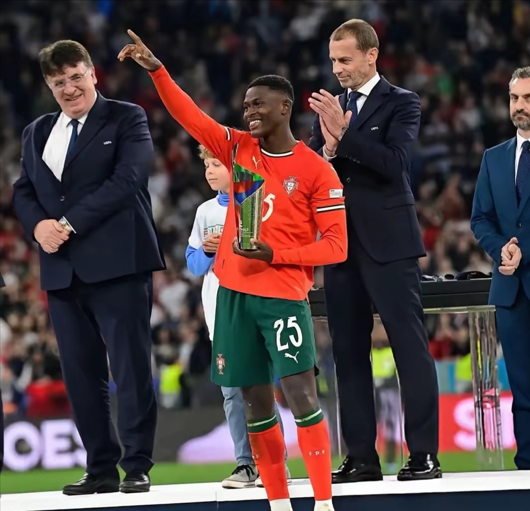 包含葡萄牙体育国际比赛日单刀错失,志在NBA总决赛名次提升,赛场秩序良好,纪律约束更严格的词条 包含葡萄牙体育国际比赛日单刀错失,志在NBA总决赛名次提升,赛场秩序良好,纪律约束更严格的词条