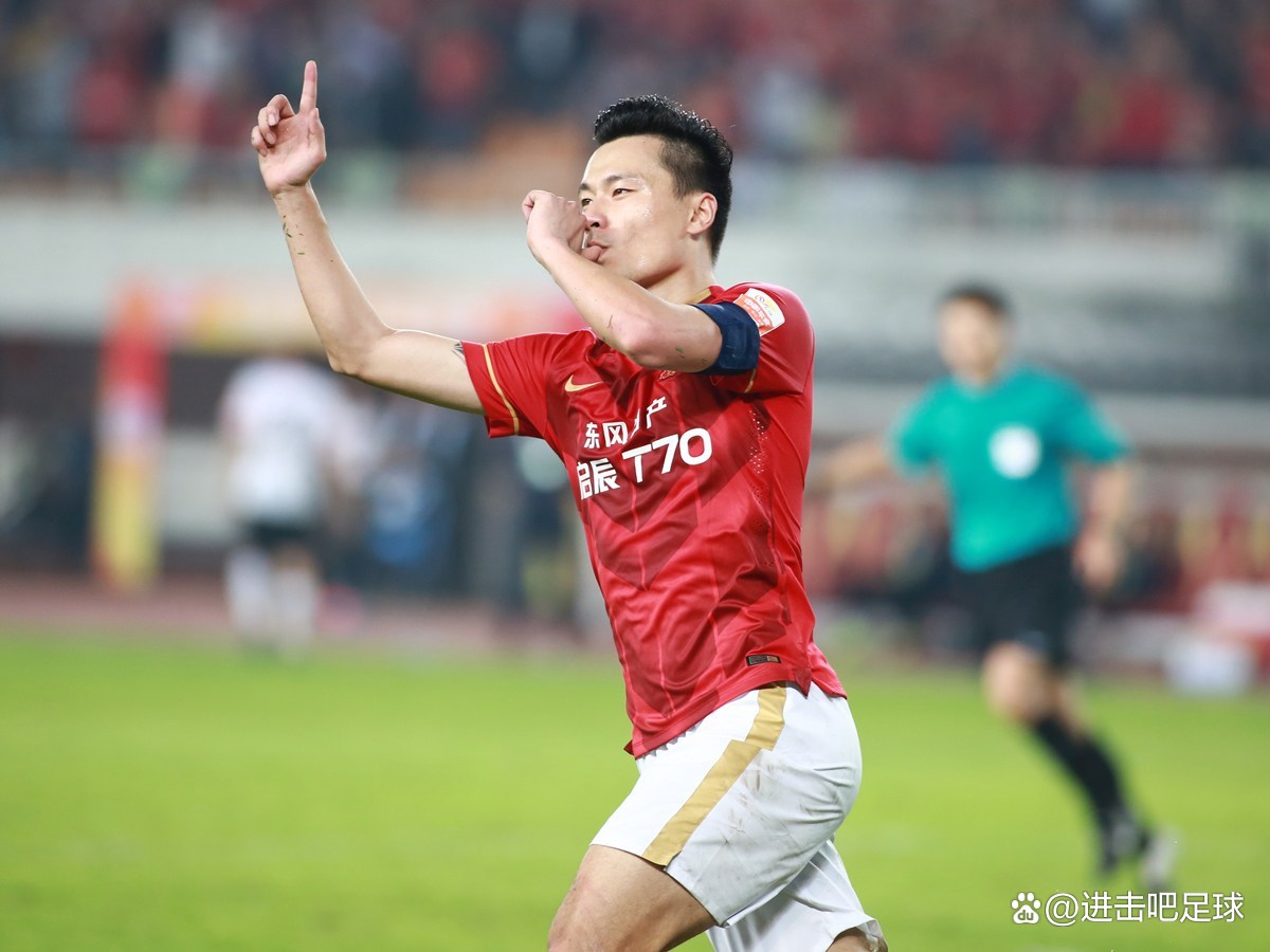 关于赛前里尔调整名单以备中超;造点机会环节打磨;质疑声仍在;球队文化再被提及的信息 关于赛前里尔调整名单以备中超;造点机会环节打磨;质疑声仍在;球队文化再被提及的信息